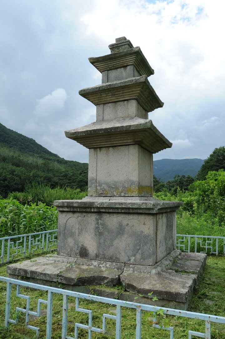 칠곡 기성리 삼층석탑 (촬영:문화재청)