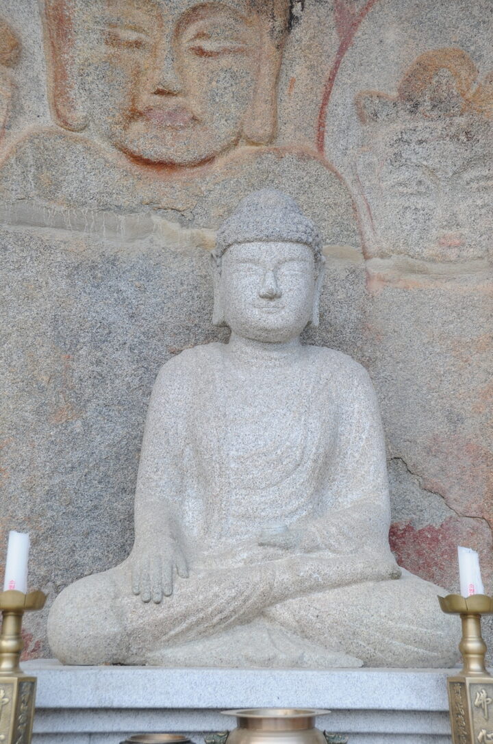 영주 흑석사 석조여래좌상