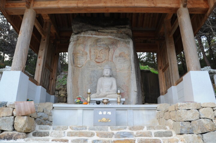 영주 흑석사 석조여래좌상