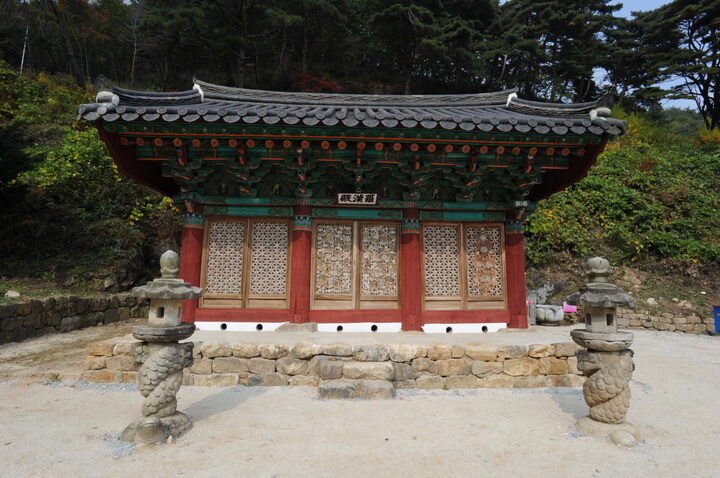 영주 성혈사 나한전