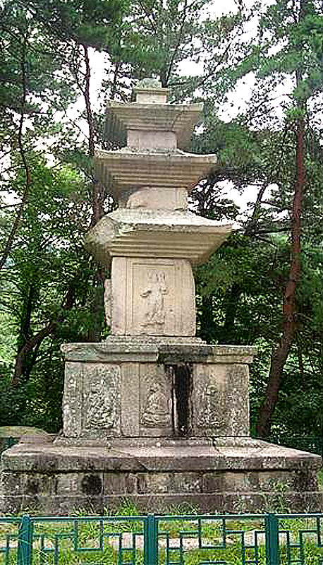 경주 원원사지 동ㆍ서 삼층석탑