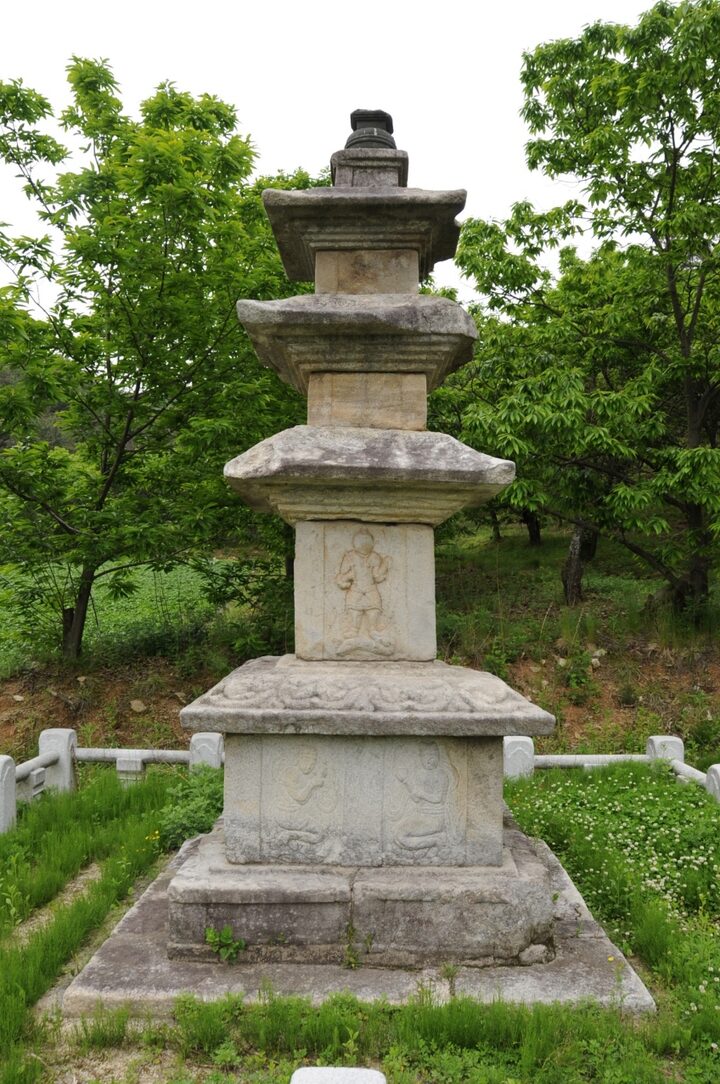 함양 승안사지 삼층석탑 (촬영:문화재청)
