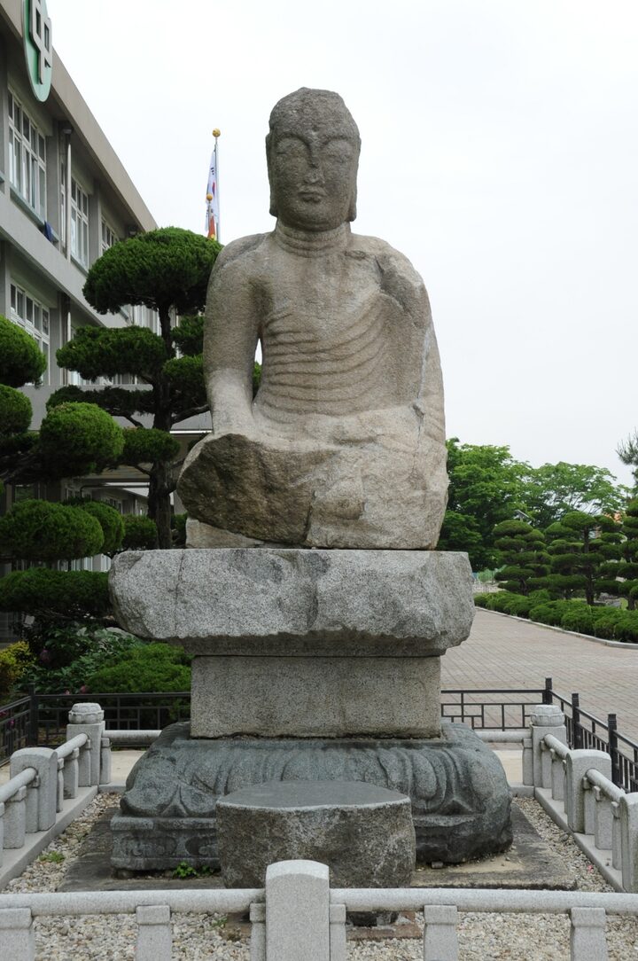 함양 교산리 석조여래좌상 (촬영:문화재청)