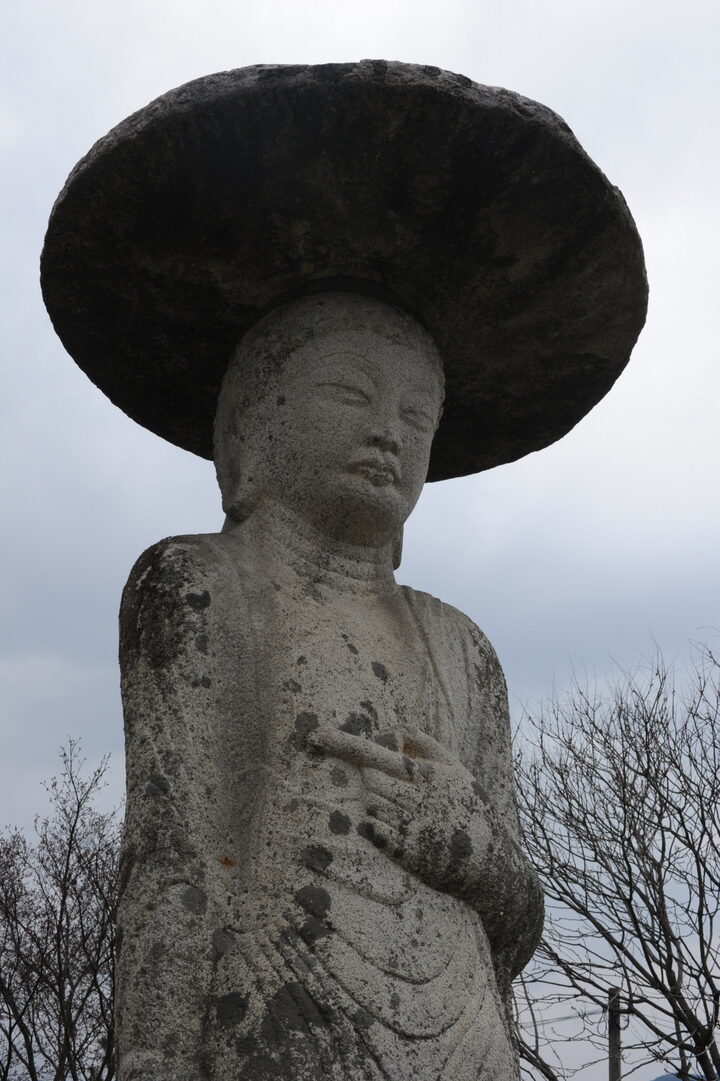 거창 양평리 석조여래입상(촬영:문화재청)