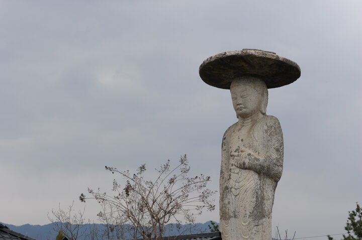 거창 양평리 석조여래입상(촬영:문화재청)