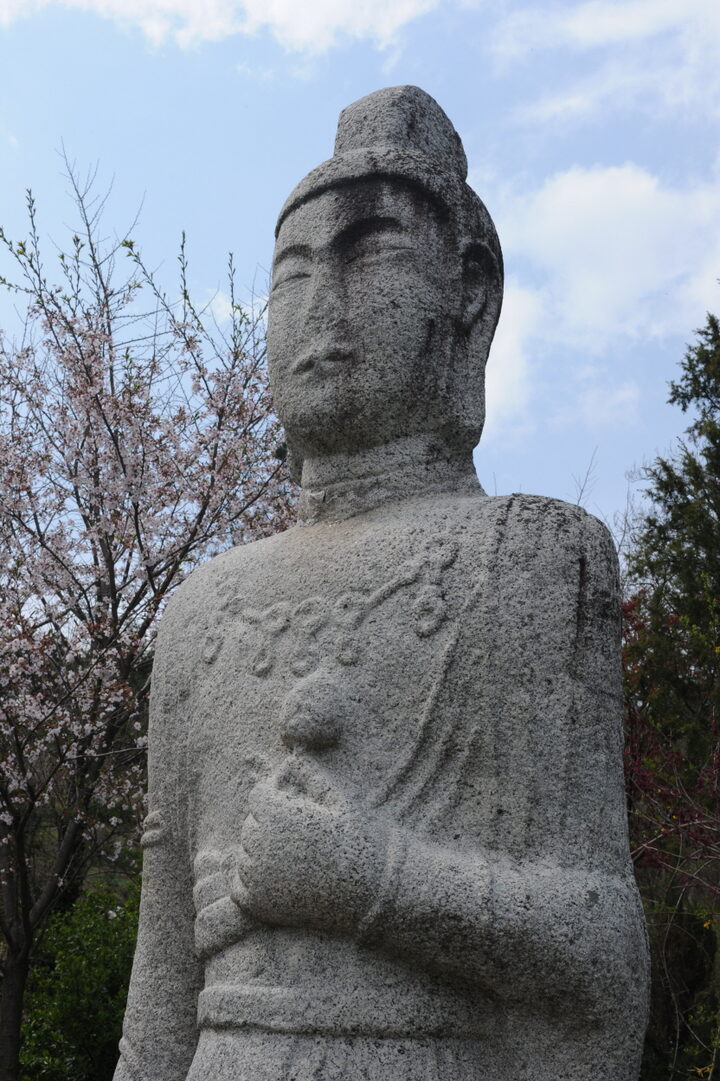 거창 상림리 석조보살입상(촬영:문화재청)