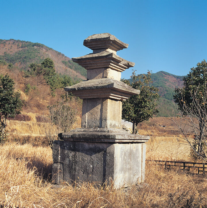 밀양 숭진리 삼층석탑