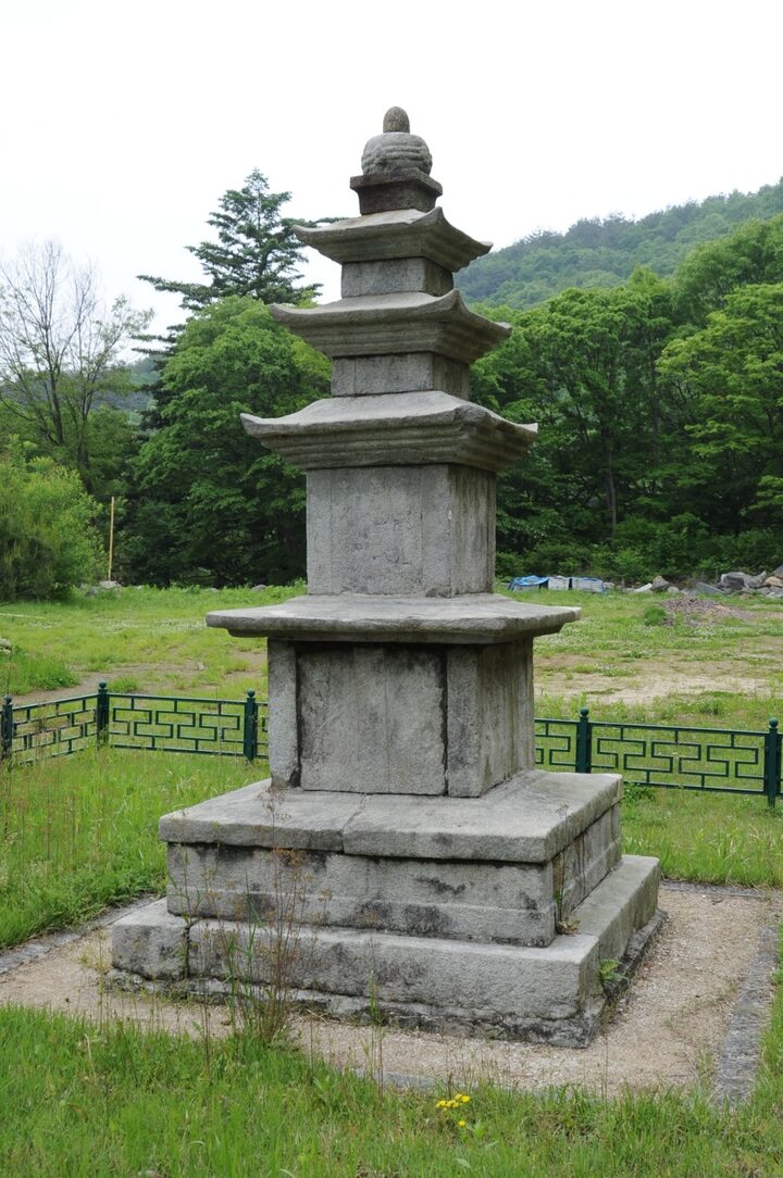 함양 벽송사 삼층석탑 (촬영:문화재청)