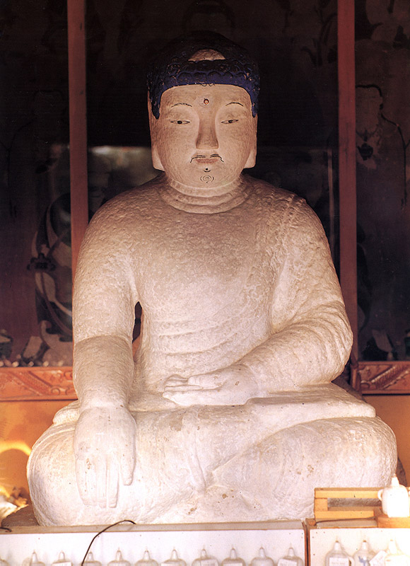 양산 용화사 석조여래좌상