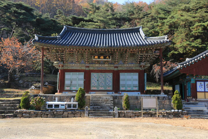 구미 대둔사 대웅전