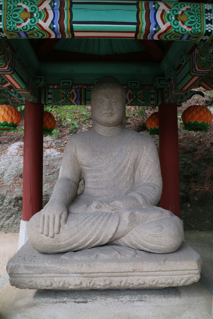 보물 경주 방형대좌 석조여래좌상