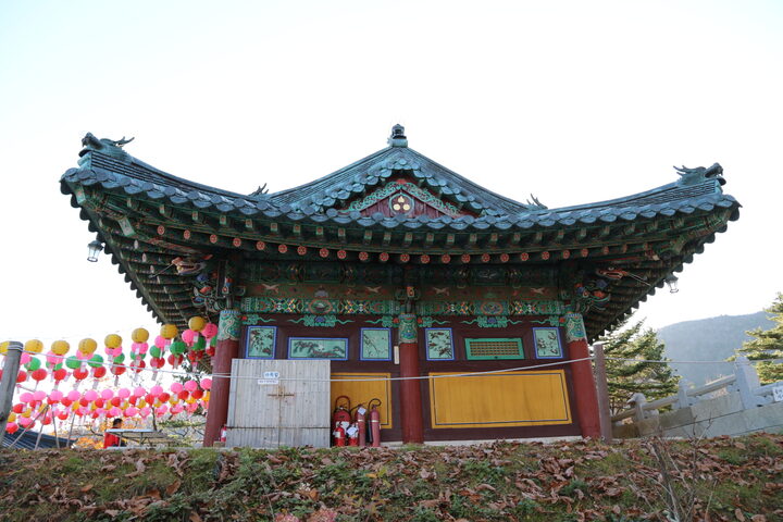 평창 오대산 중대 적멸보궁 우측면