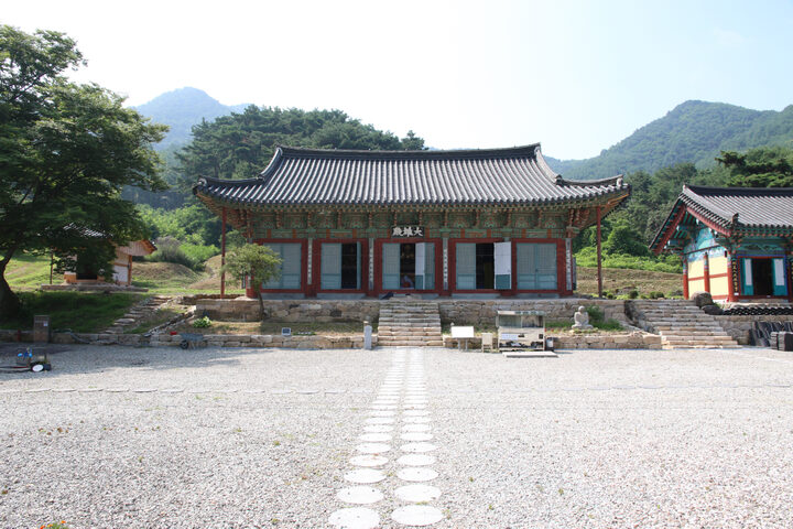 안동 봉황사 대웅전 전경