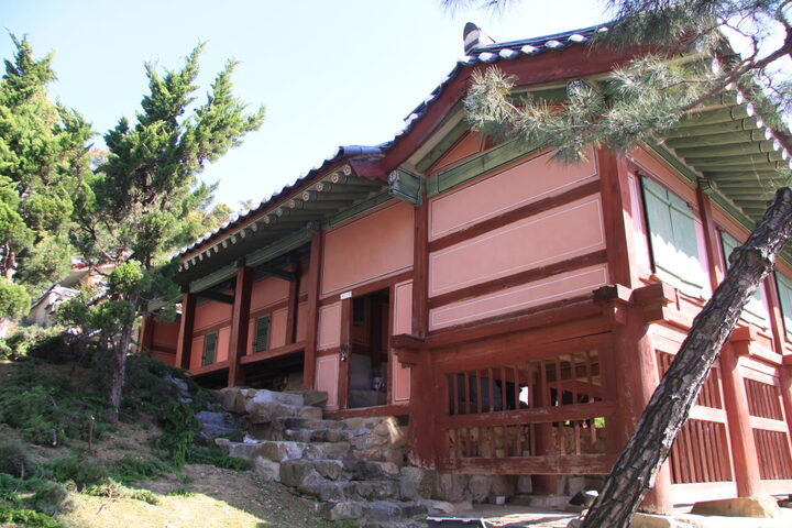 안성향교 풍화루 측면