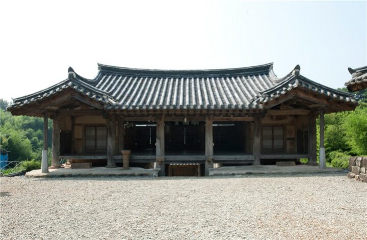 산청 단성향교 명륜당 배면
