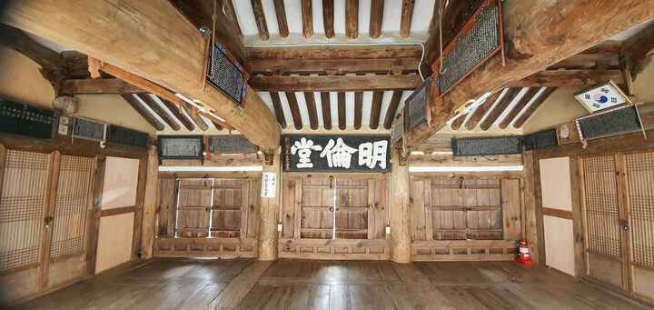산청 단성향교 명륜당 내부