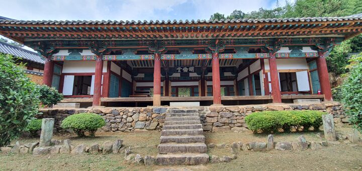밀양향교 명륜당 전면