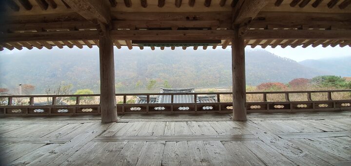 안동 병산서원 만대루 내부 2