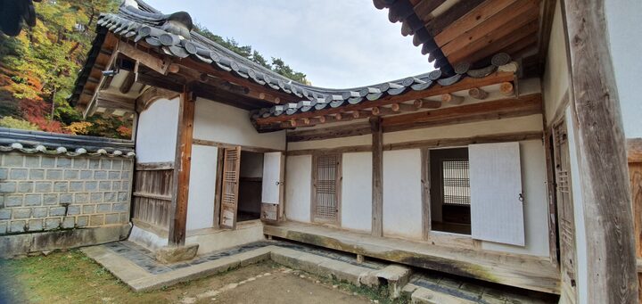 안동 도산서원 농운정사 배면