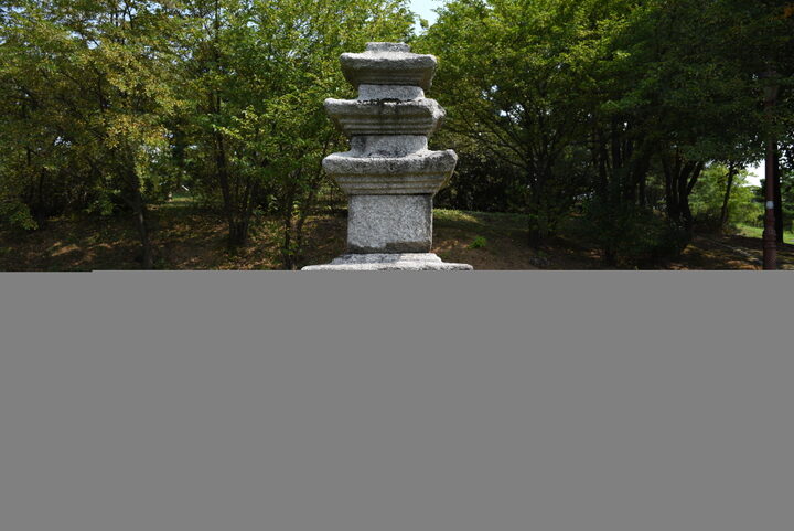 여주 창리 삼층석탑_정면 (촬영년도 : 2015년)
