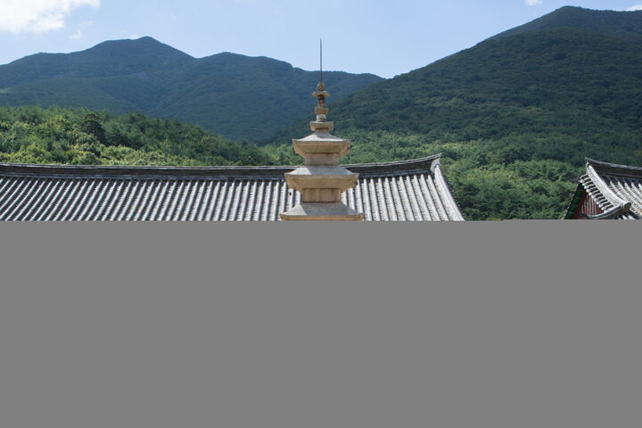 밀양 표충사 삼층석탑_우측면 (촬영년도 : 2015년)