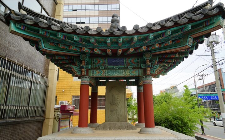 순천 팔마비 정면