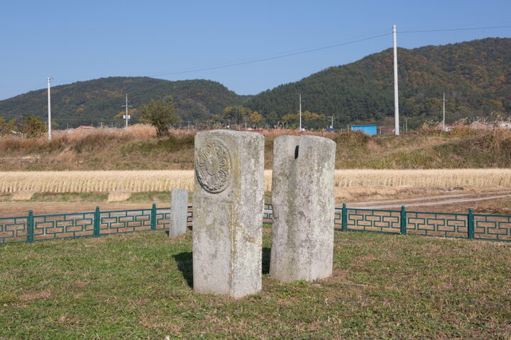 경주 보문사지 연화문 당간지주 (촬영년도 : 2015년)