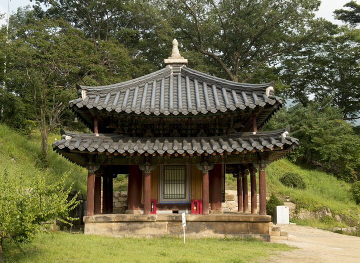 문경 봉암사 극락전_측면 (촬영년도 : 2015년)