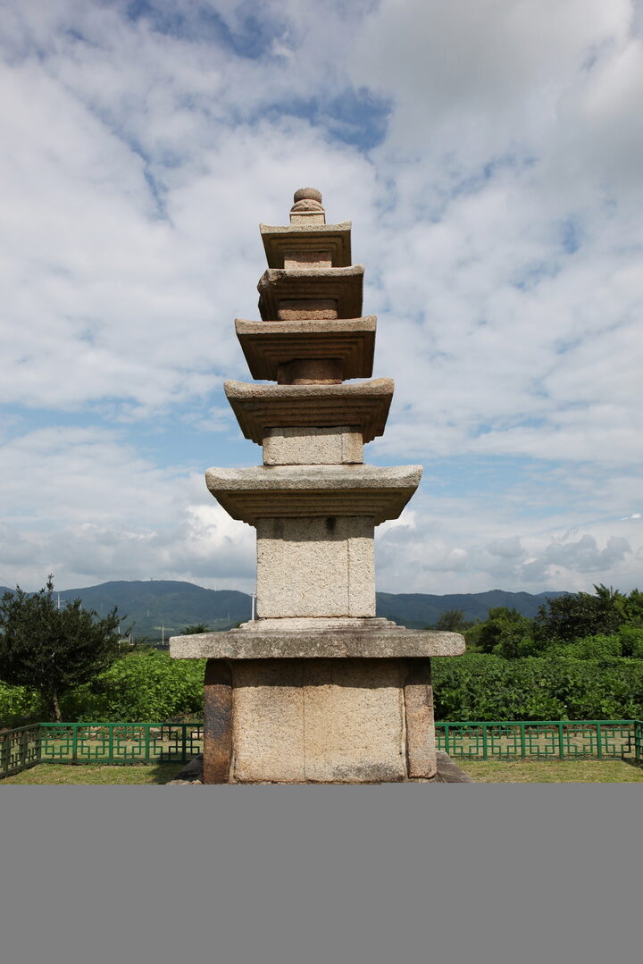영암 성풍사지 오층석탑_남쪽 전경 (촬영년도 : 2015년)