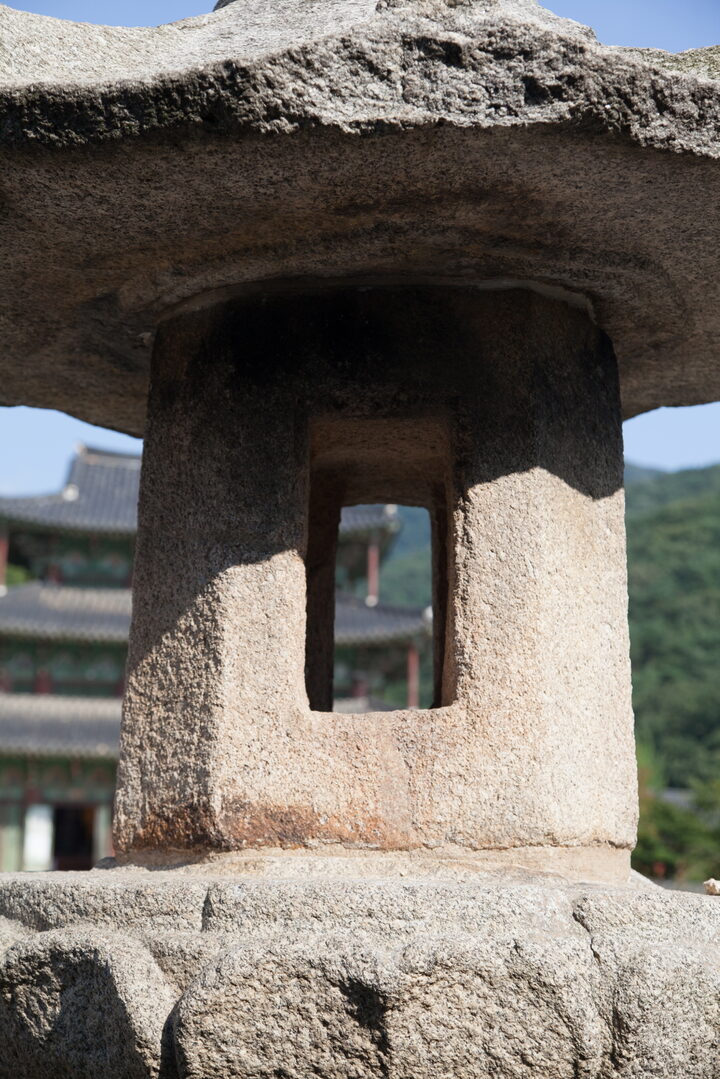 김제 금산사 석등_기단부 (촬영년도 : 2015년)