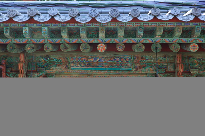 공주 마곡사 영산전_공포와 문양 (촬영년도 : 2015년)