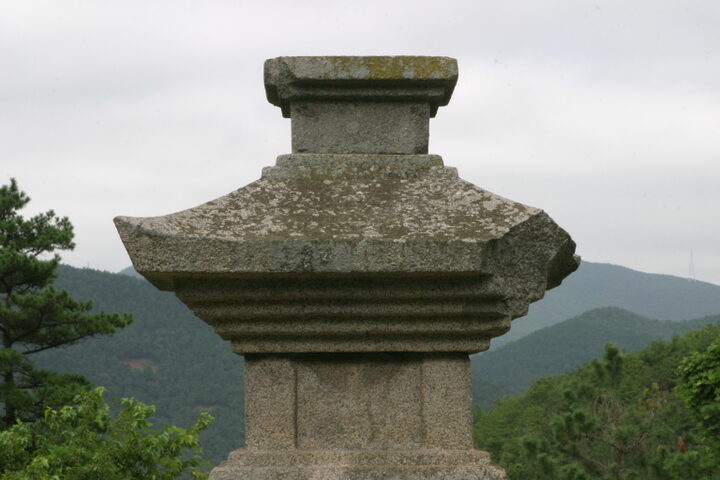 경주 남사리 삼층석탑_3층 옥개석_건축_2009년(출처 : 국립문화재연구소)
