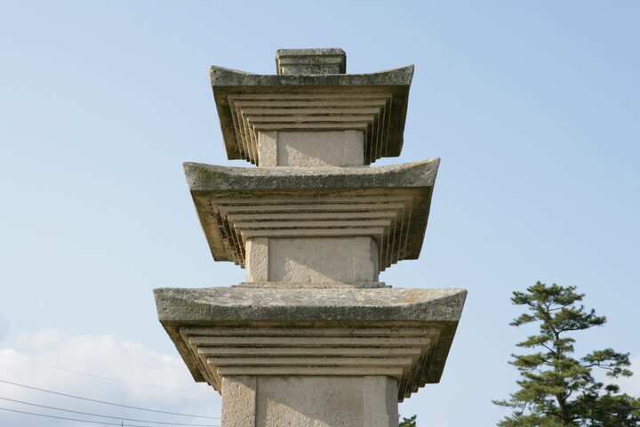 경주 마동 삼층석탑_2층 탑신석 및 옥개석_건축_2009년(출처 : 국립문화재연구소)