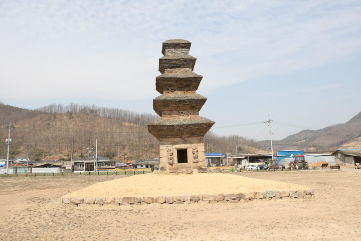 안동 조탑리 오층전탑_남측면_건축_2012년(출처 : 국립문화재연구소)