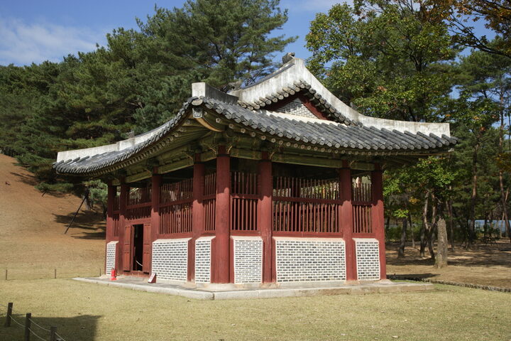 서울 태종 헌릉 신도비_신도비각