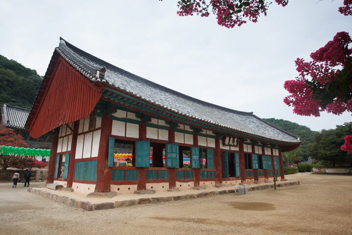 고창 선운사 만세루_좌측면 (촬영년도 : 2015년)