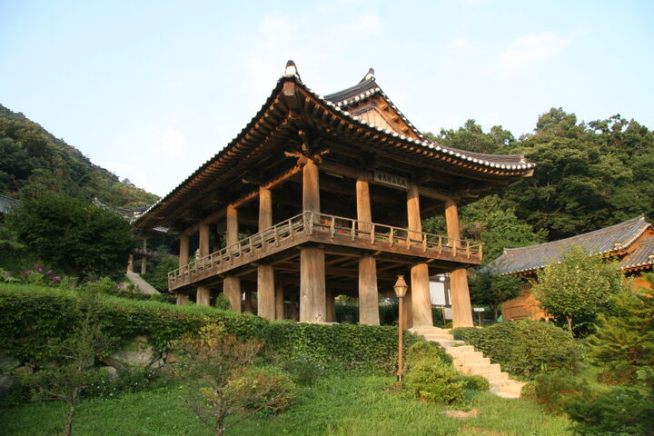 영주 부석사 범종각 전경