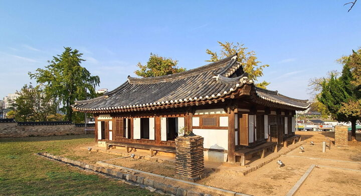 김제 내아