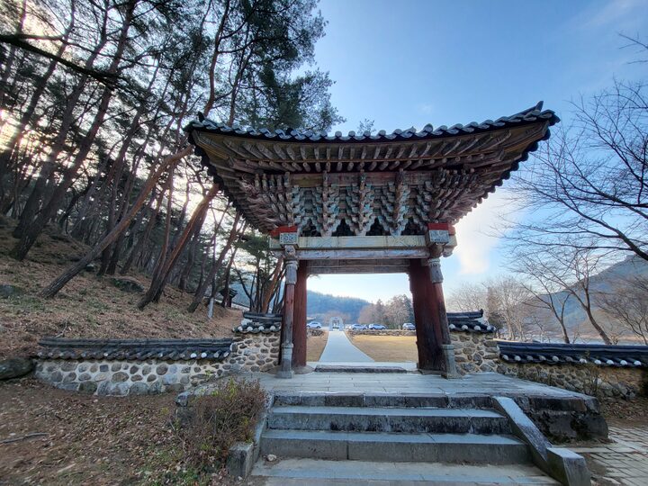 구례 천은사 일주문