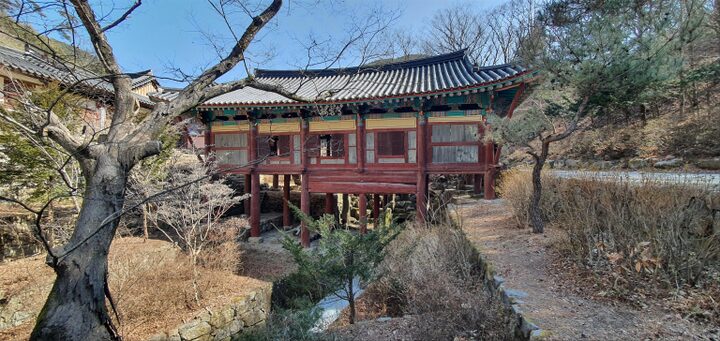 의성 고운사 가운루 전경