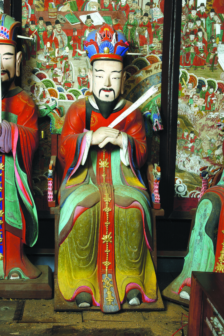 보물 강화 전등사 목조지장보살삼존상 및 시왕상 일괄(2012년 국보,보물 지정보고서)