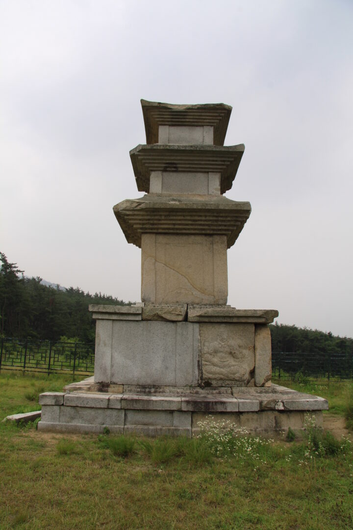 경주 남산 창림사지 삼층석탑